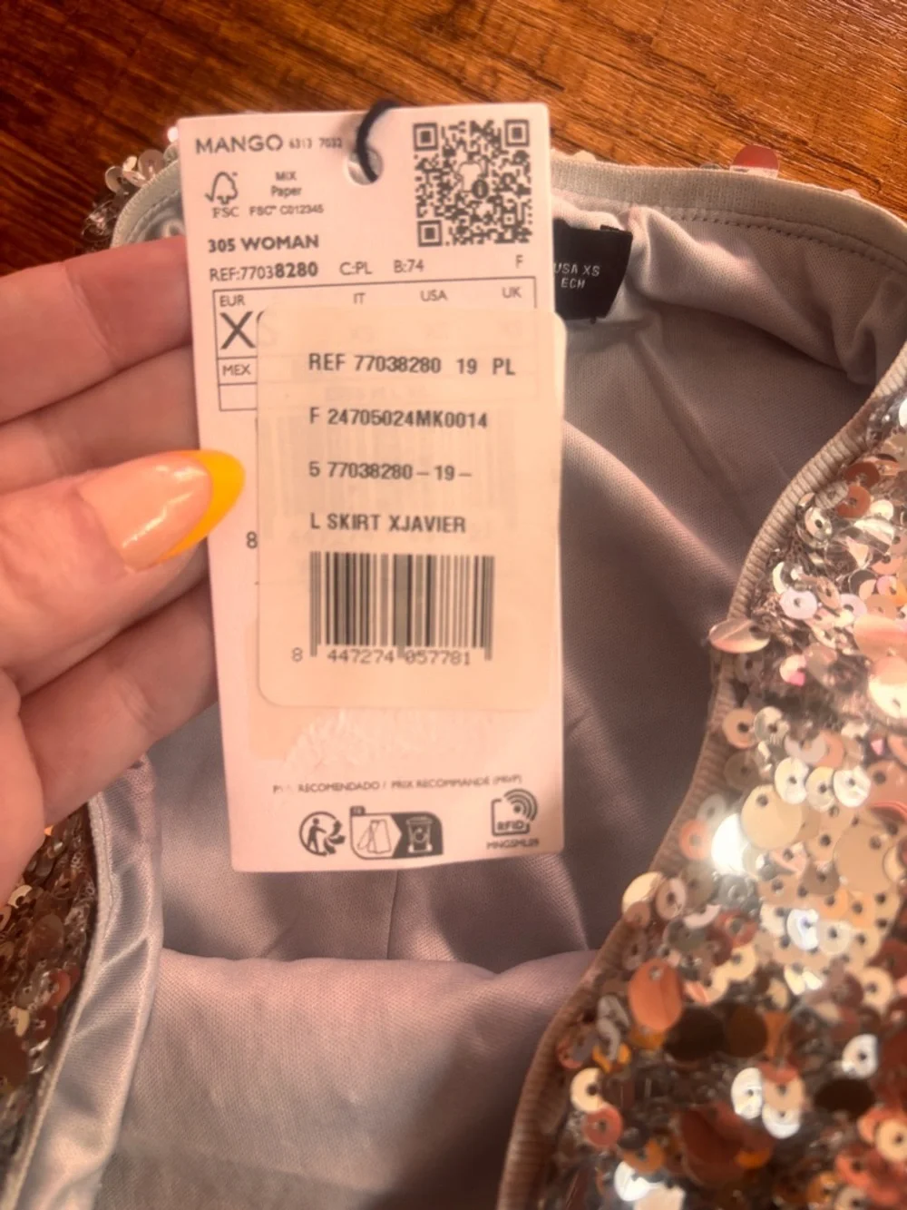 ⭐️NEW Mango Silver Sequin Midi Skirt - Picture 6 of 9